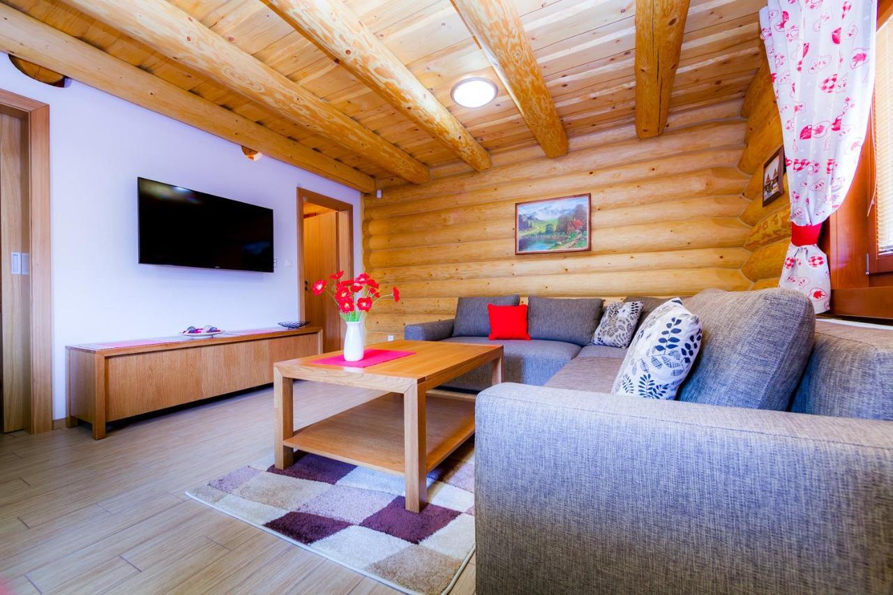 Relax Apartmany Oscadnica Buitenkant foto