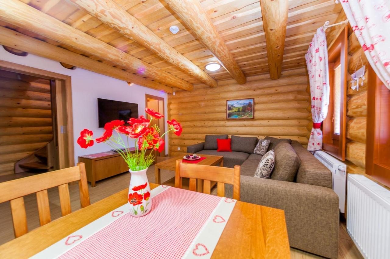 Relax Apartmany Oscadnica Buitenkant foto