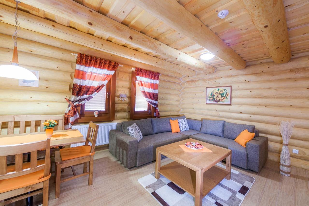 Relax Apartmany Oscadnica Buitenkant foto